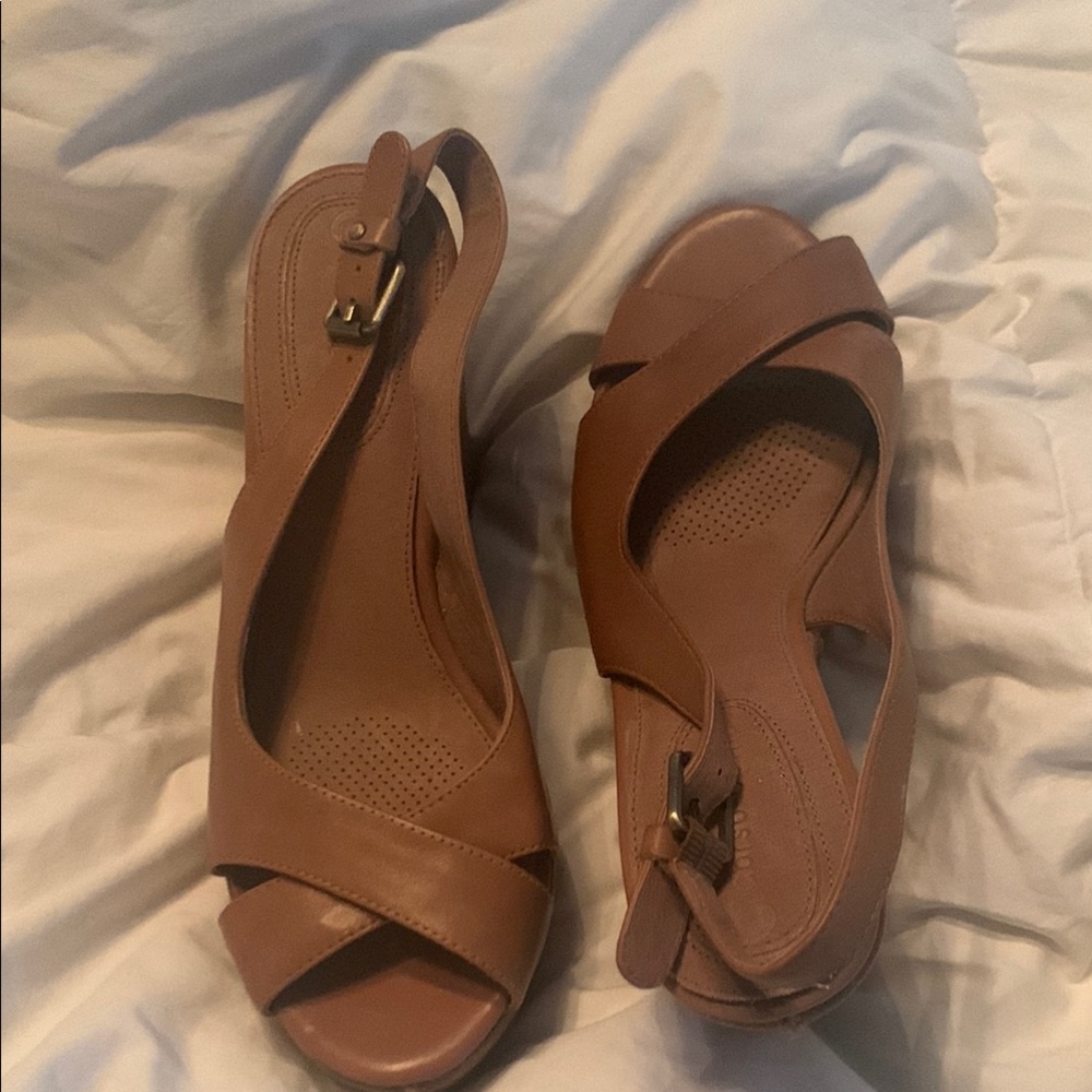 Corso Como Brown Sandals Minimalist Design